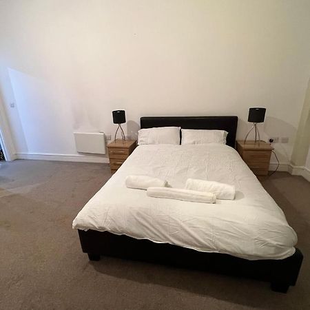 Bigkings Cosy 2 Bedroom Apartment With Free Parking In Central Manchester Kültér fotó