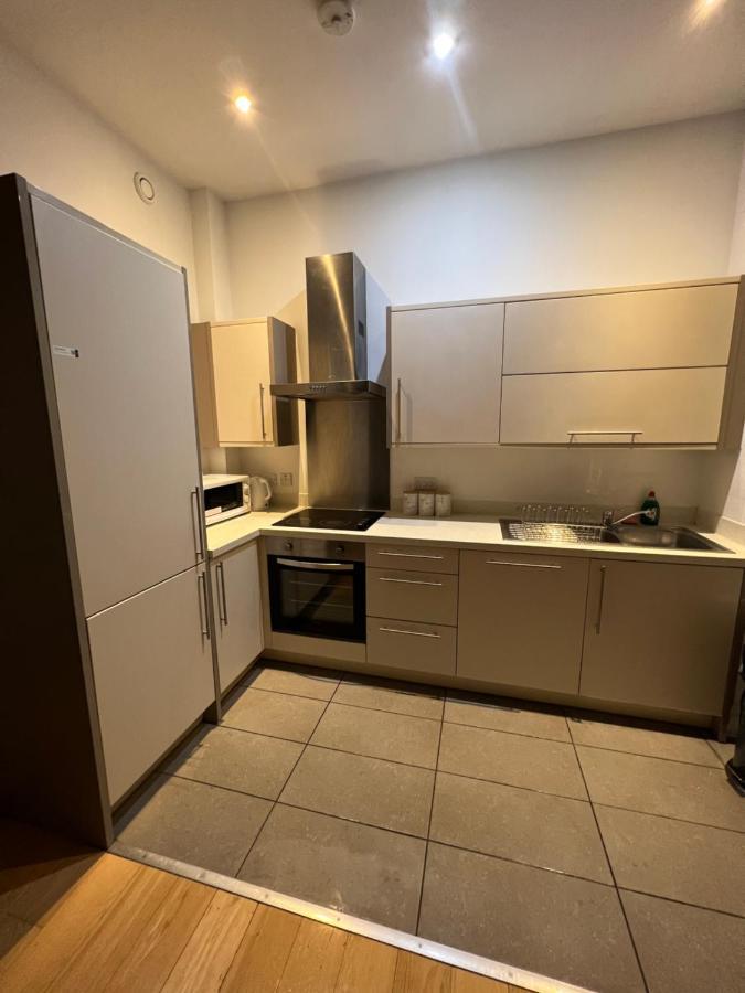 Bigkings Cosy 2 Bedroom Apartment With Free Parking In Central Manchester Kültér fotó